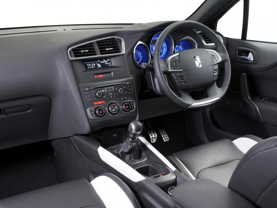  Citroen DS4 2011 года  (ZA) (фото 3 из 14)